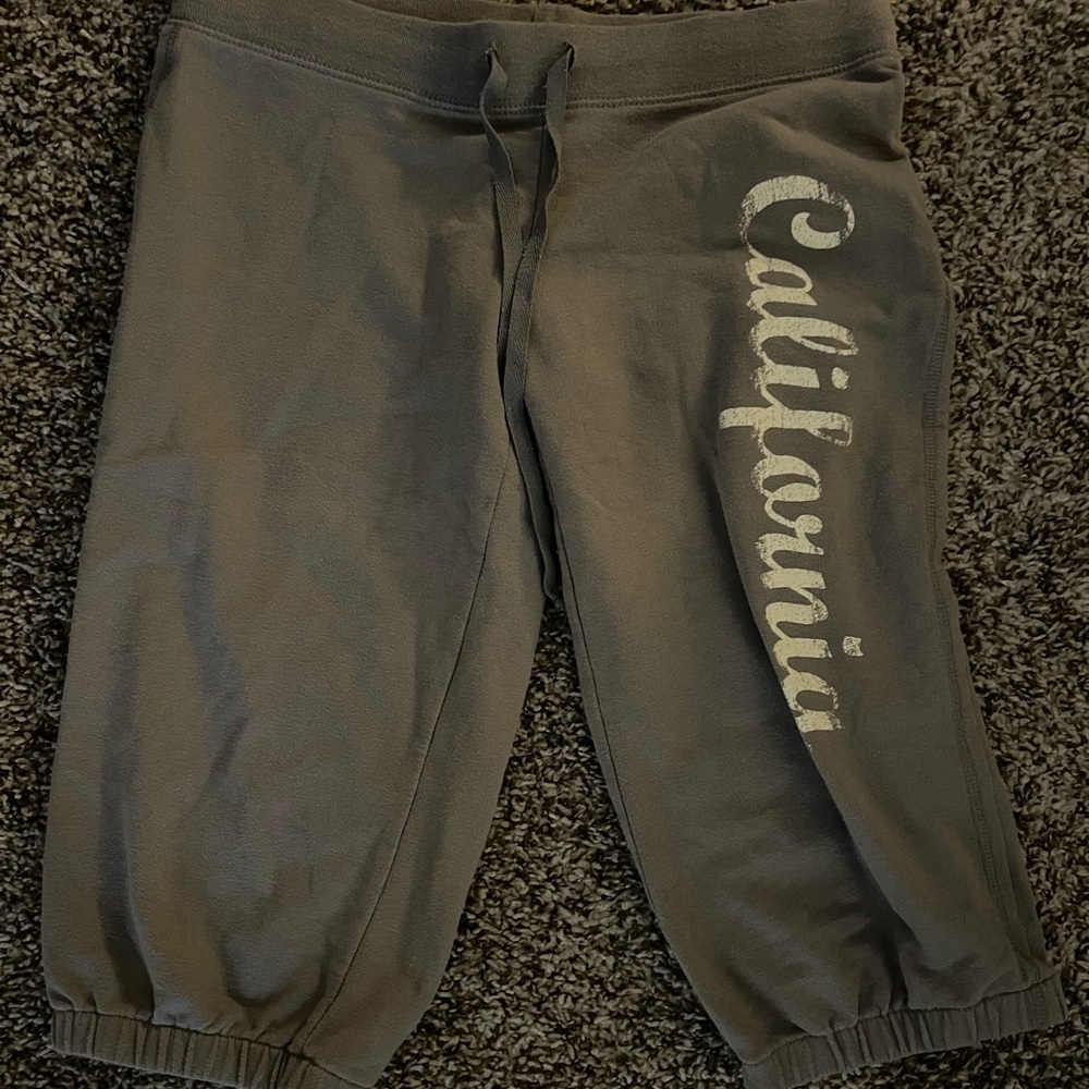 No Boundaries Gray Joggers with California Print